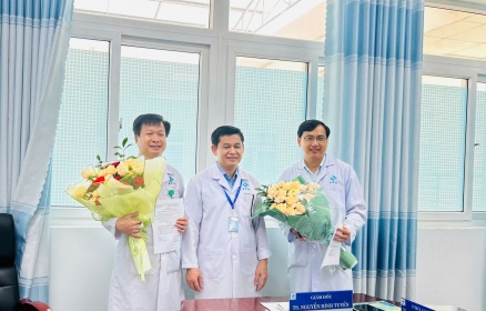 Trao Quyết định bổ nhiệm Phó Trưởng Khoa